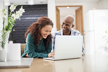 photo of couple online